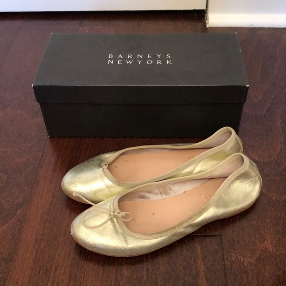 Barney’s New York gold flats - Picture 2 of 5